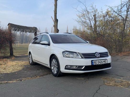 Volkswagen Passat 2013р. у розстрочку