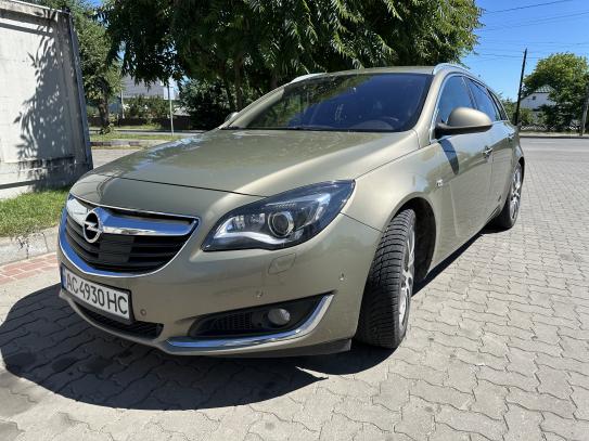 Opel Insignia                        2013г. в рассрочку