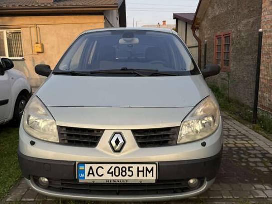 Renault Scenic                          2003г. в рассрочку
