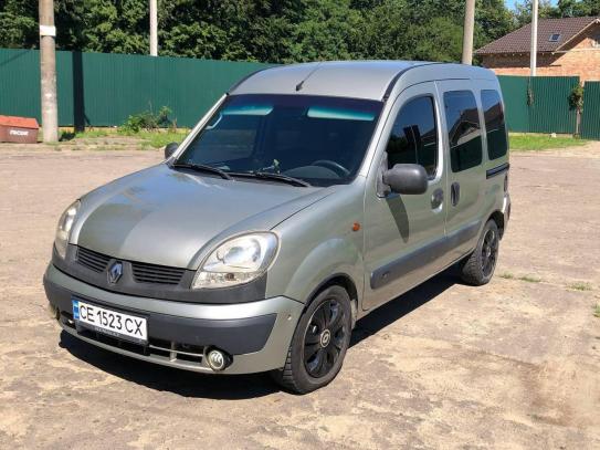 Renault Kangoo passenger                2004г. в рассрочку