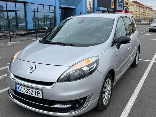 Renault Grand scenic 2012 in Raten