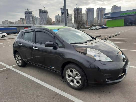 Nissan Leaf 2014г. в рассрочку