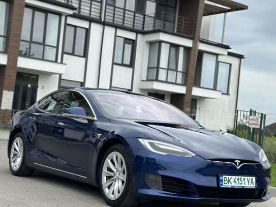 Tesla Model s
                         2016г. в рассрочку