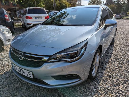 Opel Astra 2019р. у розстрочку