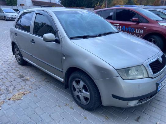 Skoda Fabia 2001г. в рассрочку