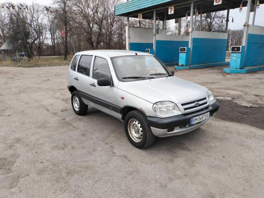 Chevrolet Niva                            2004г. в рассрочку