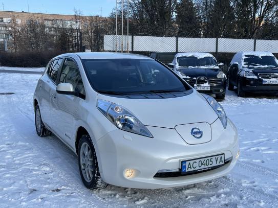 Nissan Leaf                            2014г. в рассрочку