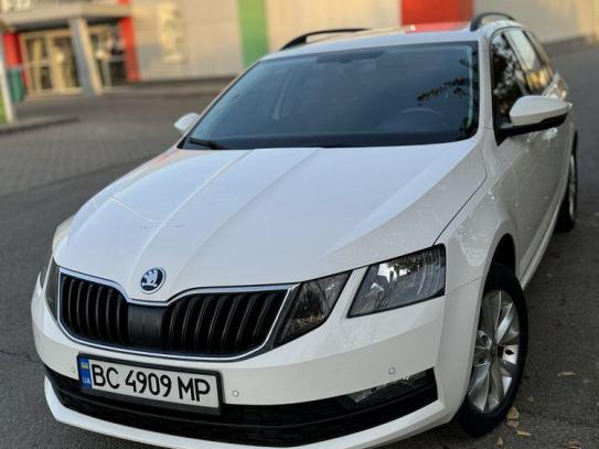 Skoda Octavia 2017г. в рассрочку