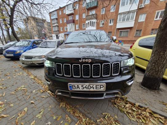 Jeep Grand cherokee 2017р. у розстрочку