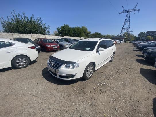 Volkswagen Passat 2010р. у розстрочку