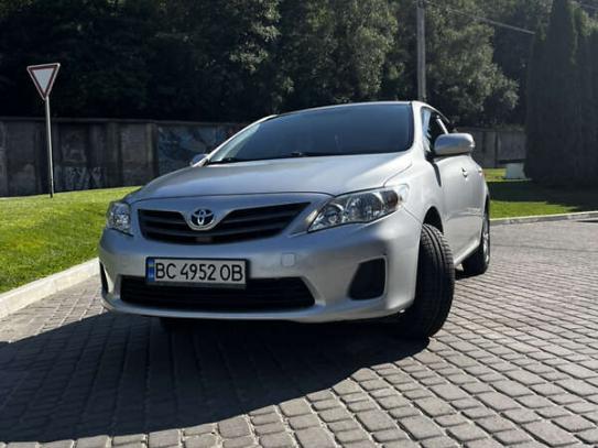 Toyota Corolla 2012р. у розстрочку