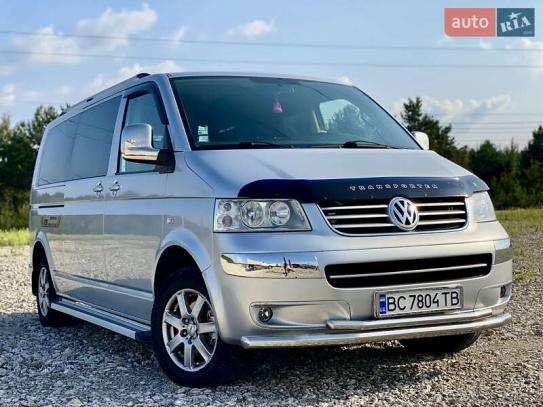 Volkswagen Transporter 2009р. у розстрочку