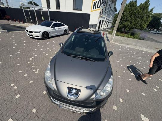 Peugeot 308
                             2008г. в рассрочку