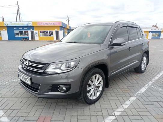 Volkswagen Tiguan 2014р. у розстрочку