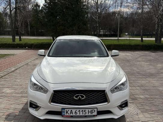 Infiniti Q50                             2019г. в рассрочку