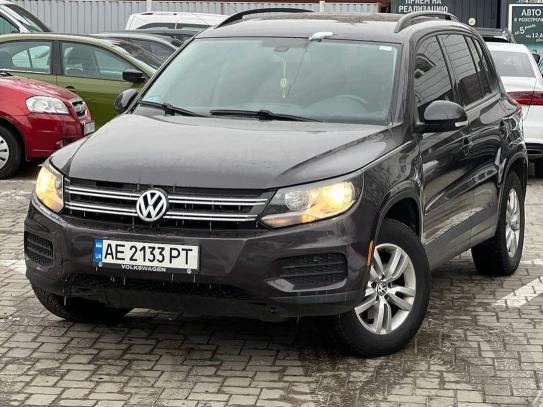 Volkswagen Tiguan 2016р. у розстрочку