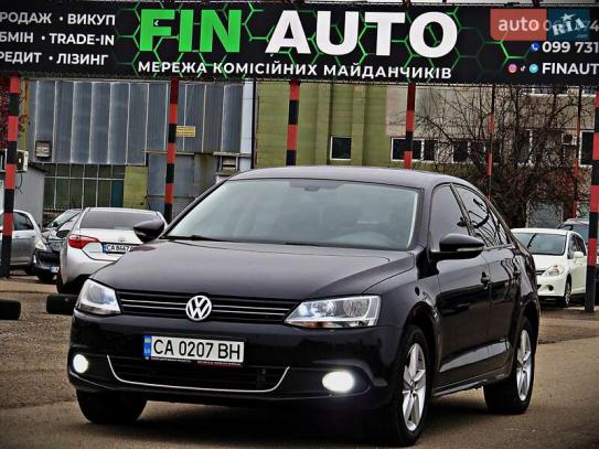 Volkswagen Jetta
                           2012г. в рассрочку