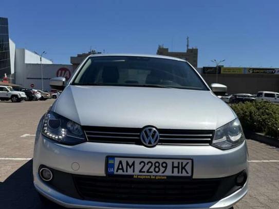 Volkswagen Polo                            2014г. в рассрочку