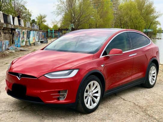 Tesla Model x 2016г. в рассрочку