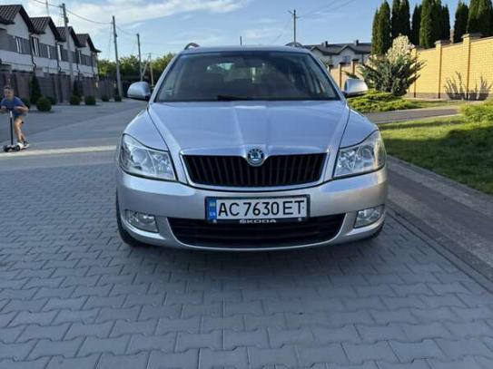 Skoda Octavia                         2011г. в рассрочку