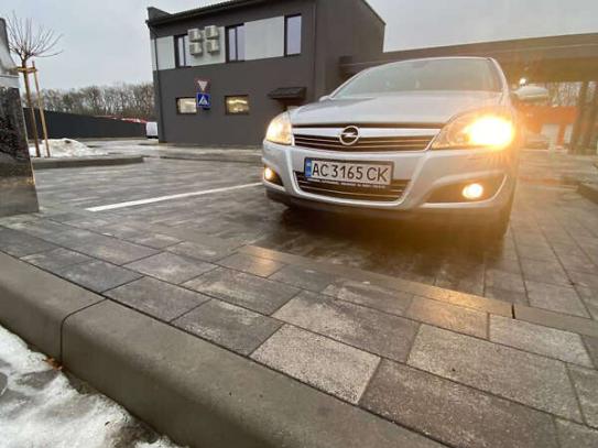 Opel Astra 2009р. у розстрочку