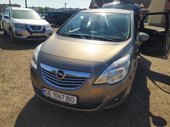 Opel Meriva 2012г. в рассрочку