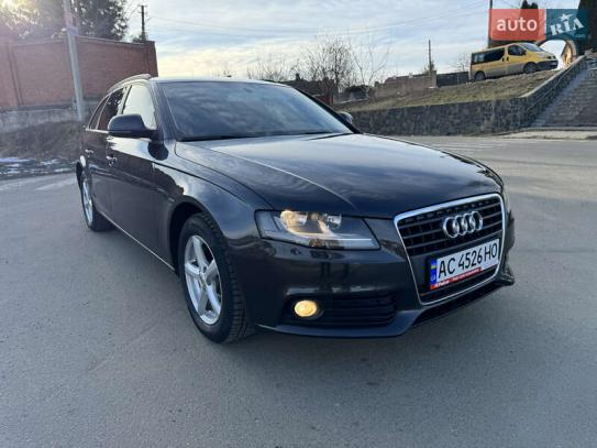 Audi A4                              2008г. в рассрочку