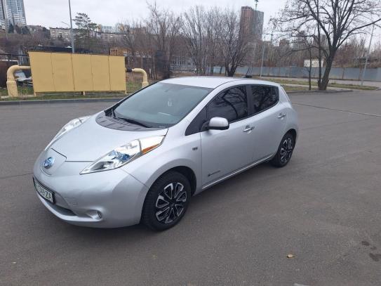 Nissan Leaf                            2014г. в рассрочку