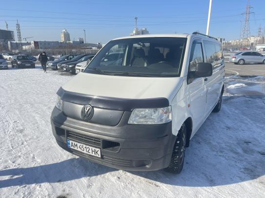 Volkswagen Transporter
                     2004г. в рассрочку