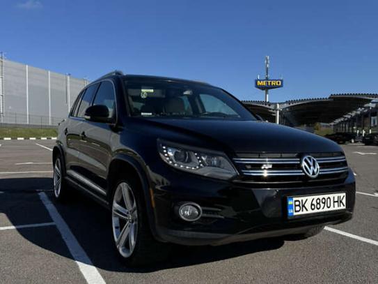 Volkswagen Tiguan 2013р. у розстрочку