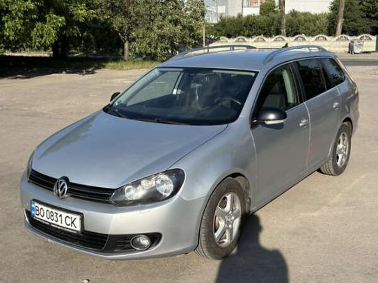 Volkswagen Golf
                            2012г. в рассрочку