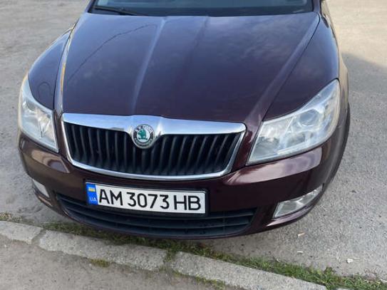 Skoda Octavia                         2010г. в рассрочку
