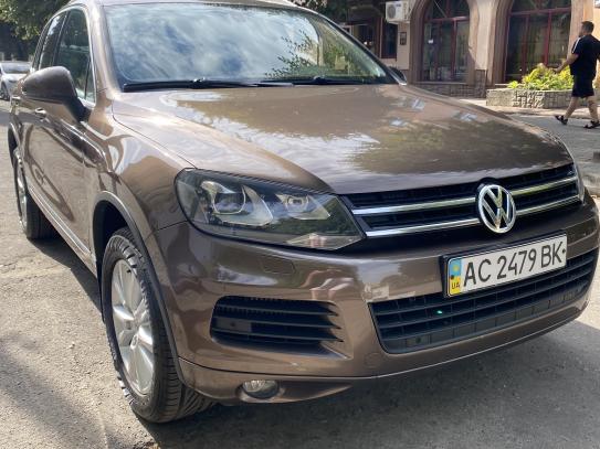 Volkswagen Touareg 2014р. у розстрочку