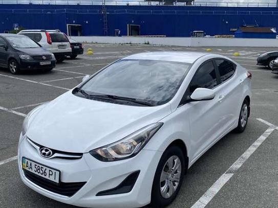 Hyundai Elantra                         2014г. в рассрочку