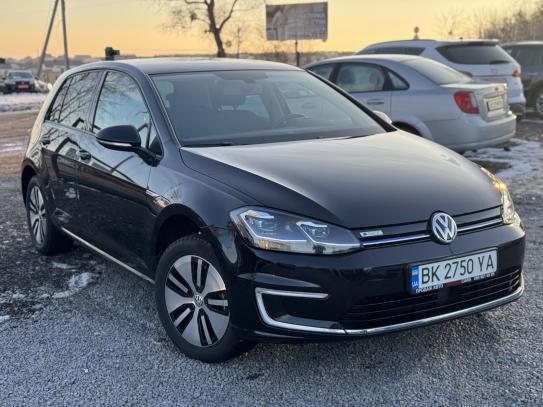 Volkswagen E-golf
                          2018г. в рассрочку