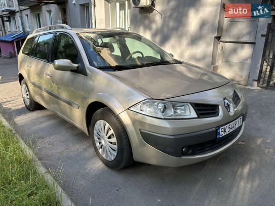 Renault Megane                          2006г. в рассрочку
