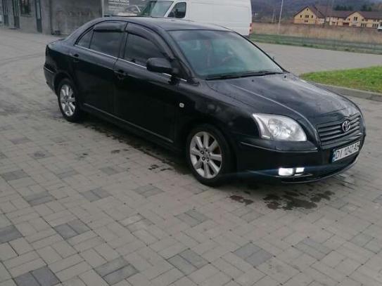 Toyota Avensis                         2005г. в рассрочку