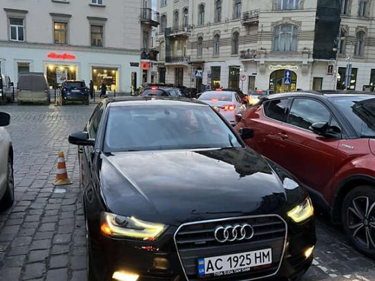 Audi A4 2013г. в рассрочку