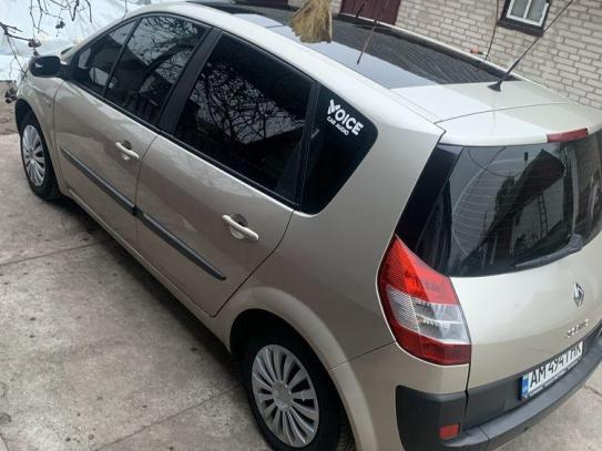 Renault Megane scenic                   2006г. в рассрочку