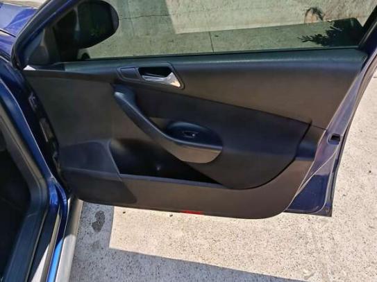 Volkswagen Passat
                          2005г. в рассрочку
