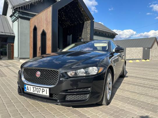 Jaguar Xe                              2016г. в рассрочку