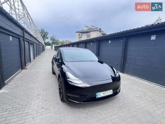 Tesla Model y                         2022г. в рассрочку