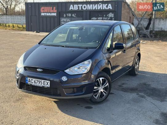 Ford S-max 2006г. в рассрочку