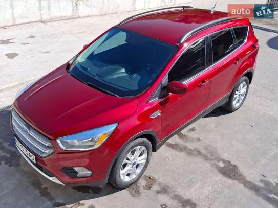 Ford Escape
                          2018г. в рассрочку