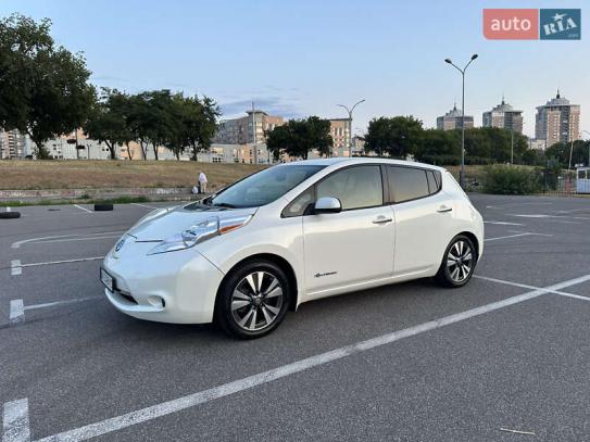 Nissan Leaf 2016р. у розстрочку