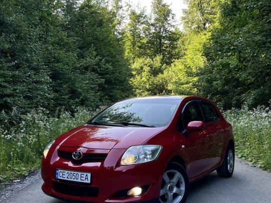 Toyota Auris                           2008г. в рассрочку