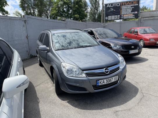 Opel Astra                           2007г. в рассрочку
