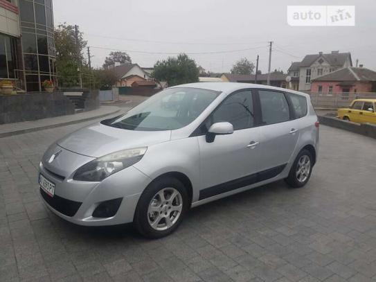 Renault Megane scenic 2010г. в рассрочку