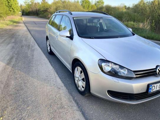 Volkswagen Golf                            2010г. в рассрочку