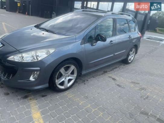 Peugeot 308                             2010г. в рассрочку